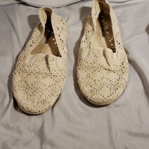 Airwalk lace flats